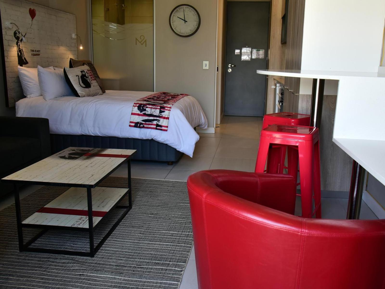 Menlyn Maine Luxury Rentals Претория Стая снимка