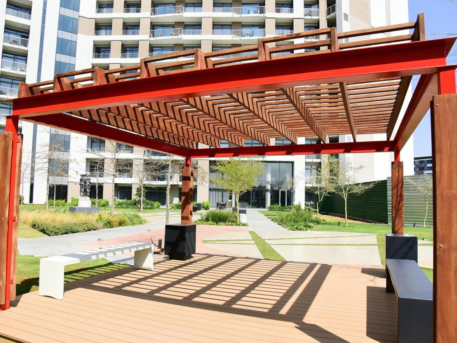 Menlyn Maine Luxury Rentals Претория Екстериор снимка