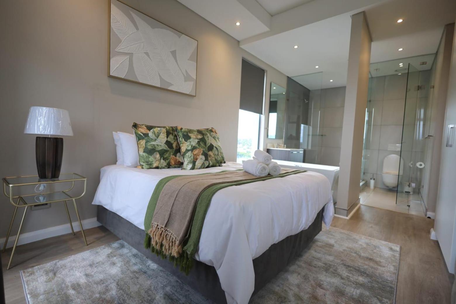 Menlyn Maine Luxury Rentals Претория Екстериор снимка