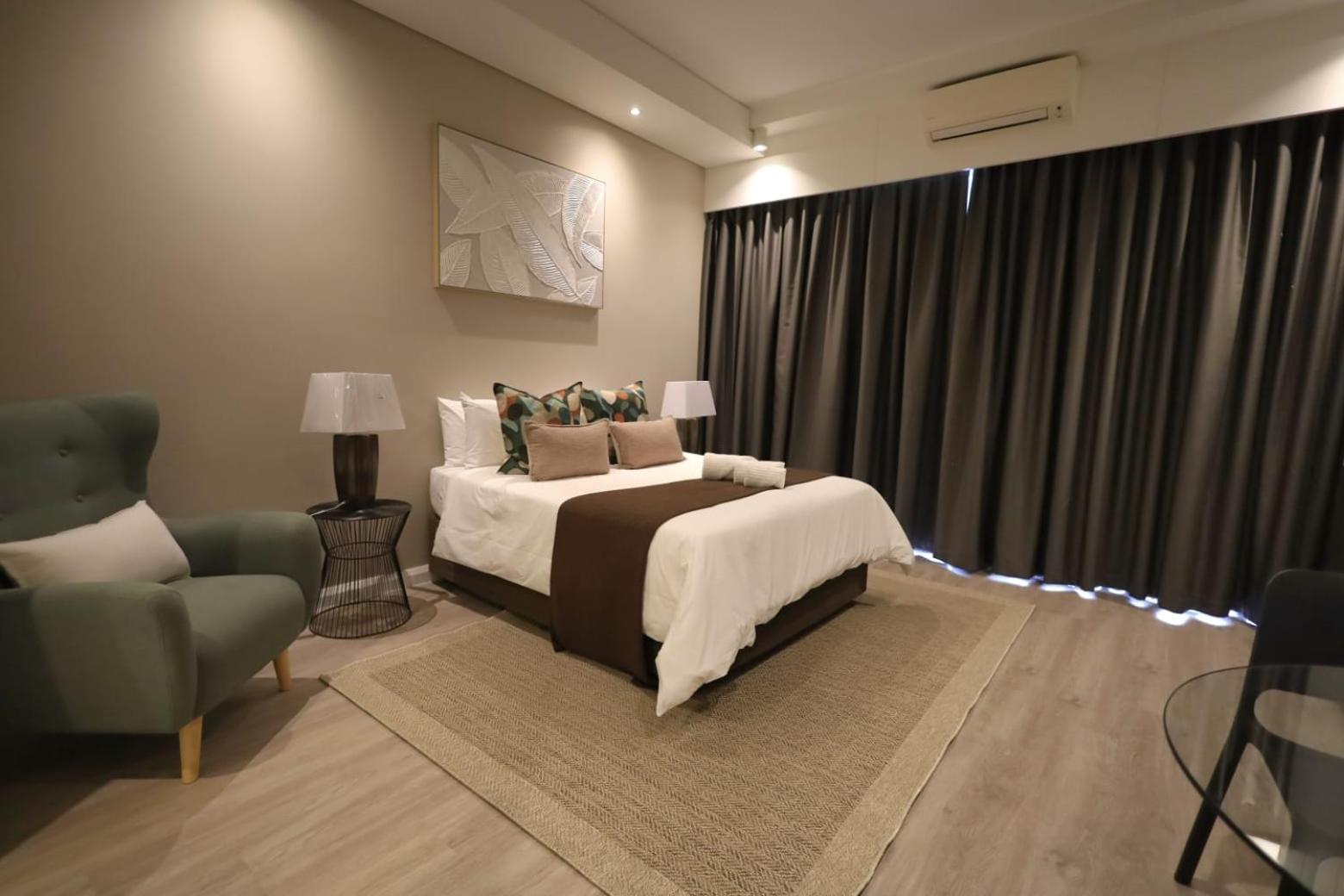 Menlyn Maine Luxury Rentals Претория Екстериор снимка