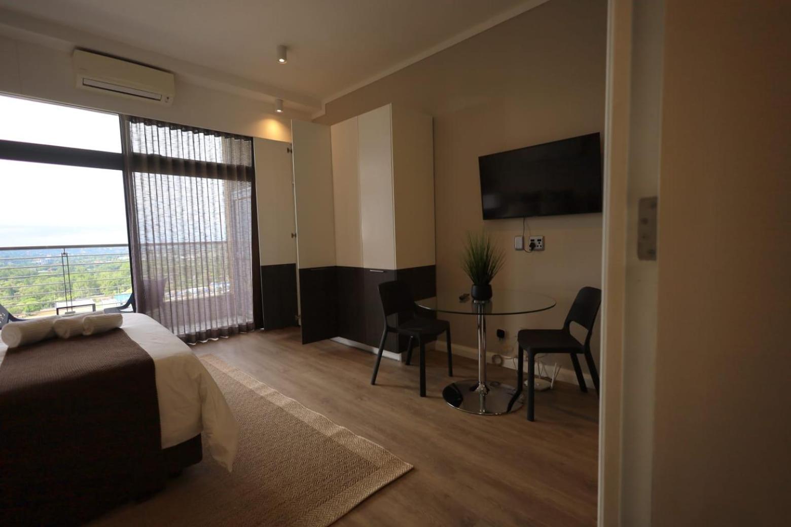 Menlyn Maine Luxury Rentals Претория Екстериор снимка